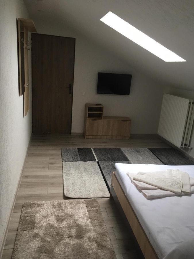 Casa Andy Hotell Buşteni Exteriör bild