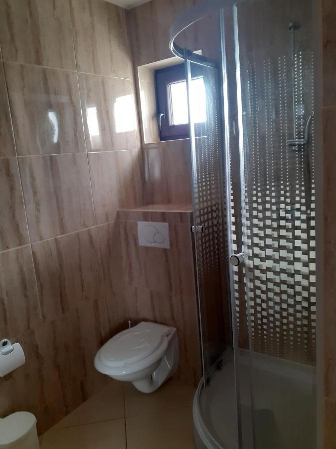 Casa Andy Hotell Buşteni Exteriör bild