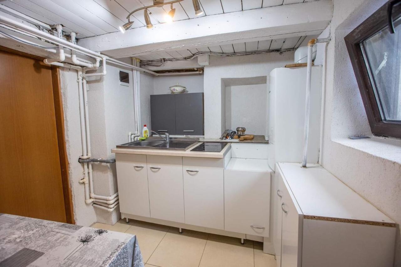 Casa Andy Hotell Buşteni Exteriör bild